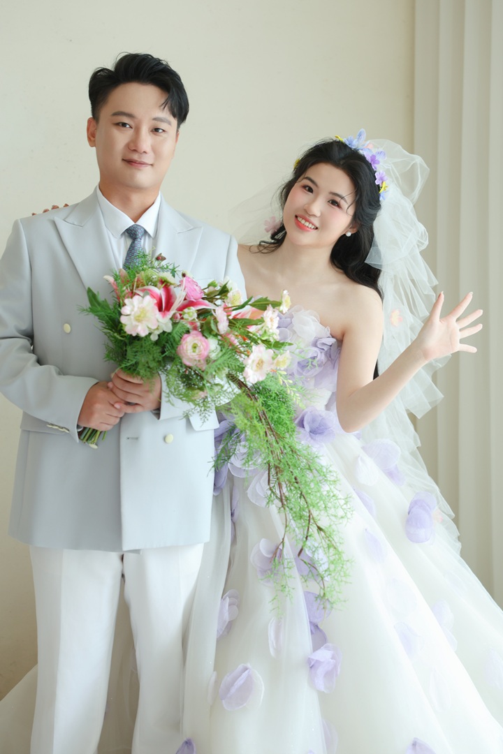 pre-wedding moment 2